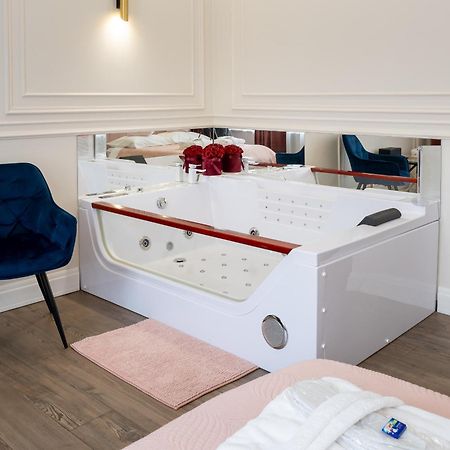 Apartament Glamour Prywatne Jacuzzi Starowislna Краков Экстерьер фото